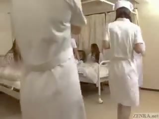 Stanna den tid till fondle japanska sjuksköterskor!