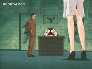 Vuxen video- prisoner animen damsel blir fittor gnuggade i undies