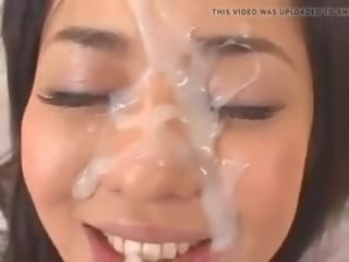 Asiatiskapojke damsel älskar sperma på henne charmig ansikte, x topplista film cd